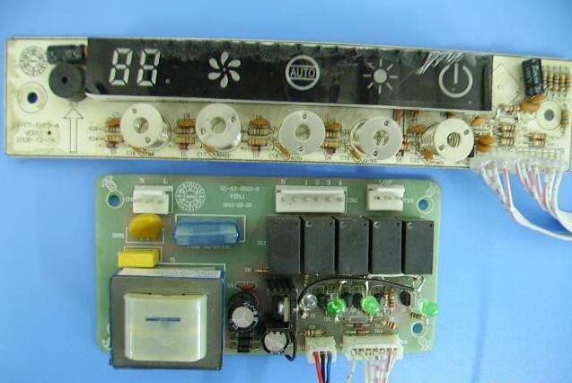 油煙機(jī)控制電路板防潮防油污.jpg 油煙機(jī)控制電路板防潮防油污.jpg