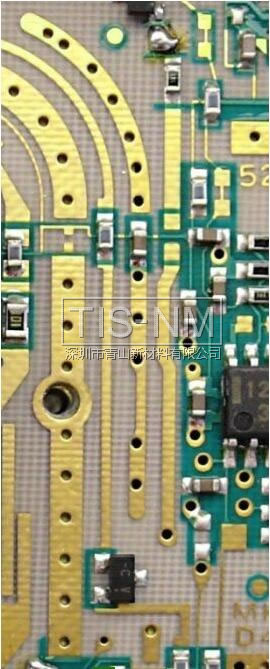 在共面波導(dǎo)的兩側(cè)推薦使用過(guò)孔圍欄 在共面波導(dǎo)的兩側(cè)推薦使用過(guò)孔圍欄